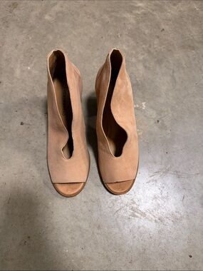 Lucky Brand Tan Suede Peep-Toe Heeled Booties